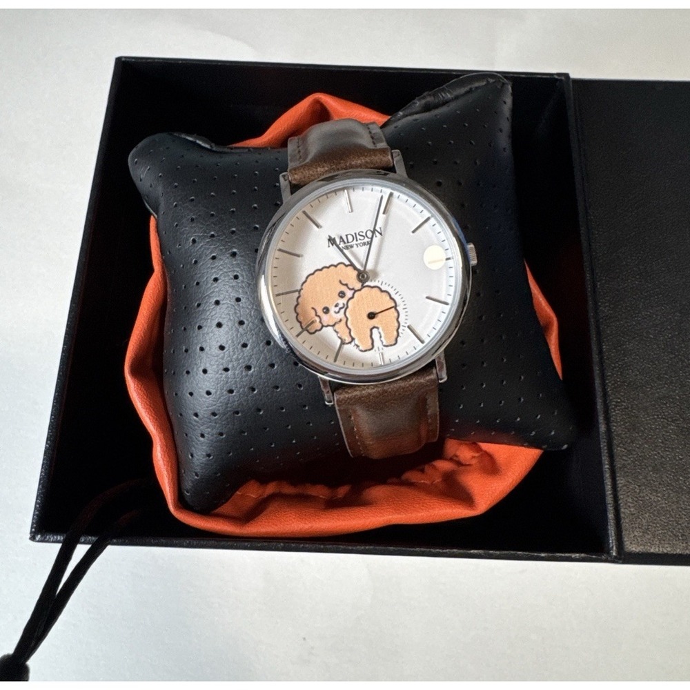 Madison New York Dog Watch With Pouch & Box Tested & Working